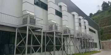 如何選擇廠房車間降溫的方法？星科環(huán)保空調告訴你
